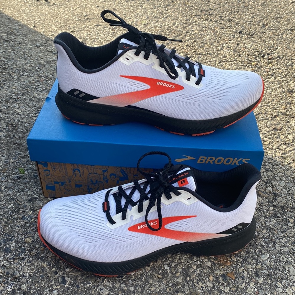 Mens Brooks Running Shoes Launch 8 sz 10